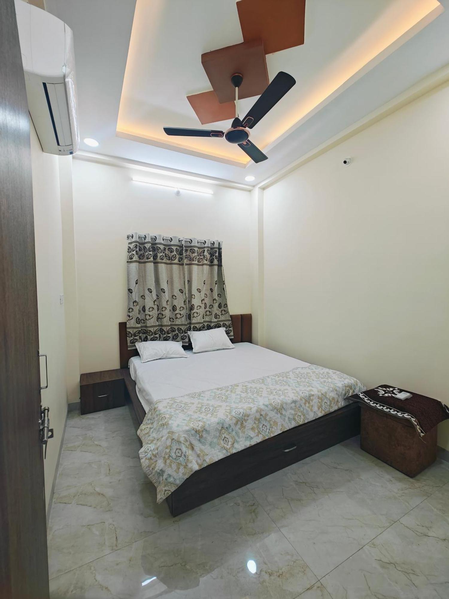Nandi Homes Homestay Ujaim Exterior foto